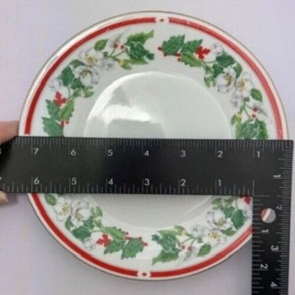 Vintage Lynns St Maria Bread Dessert‎ Plates Set Of 4 Christmas Holly Fine China - Picture 10 of 10